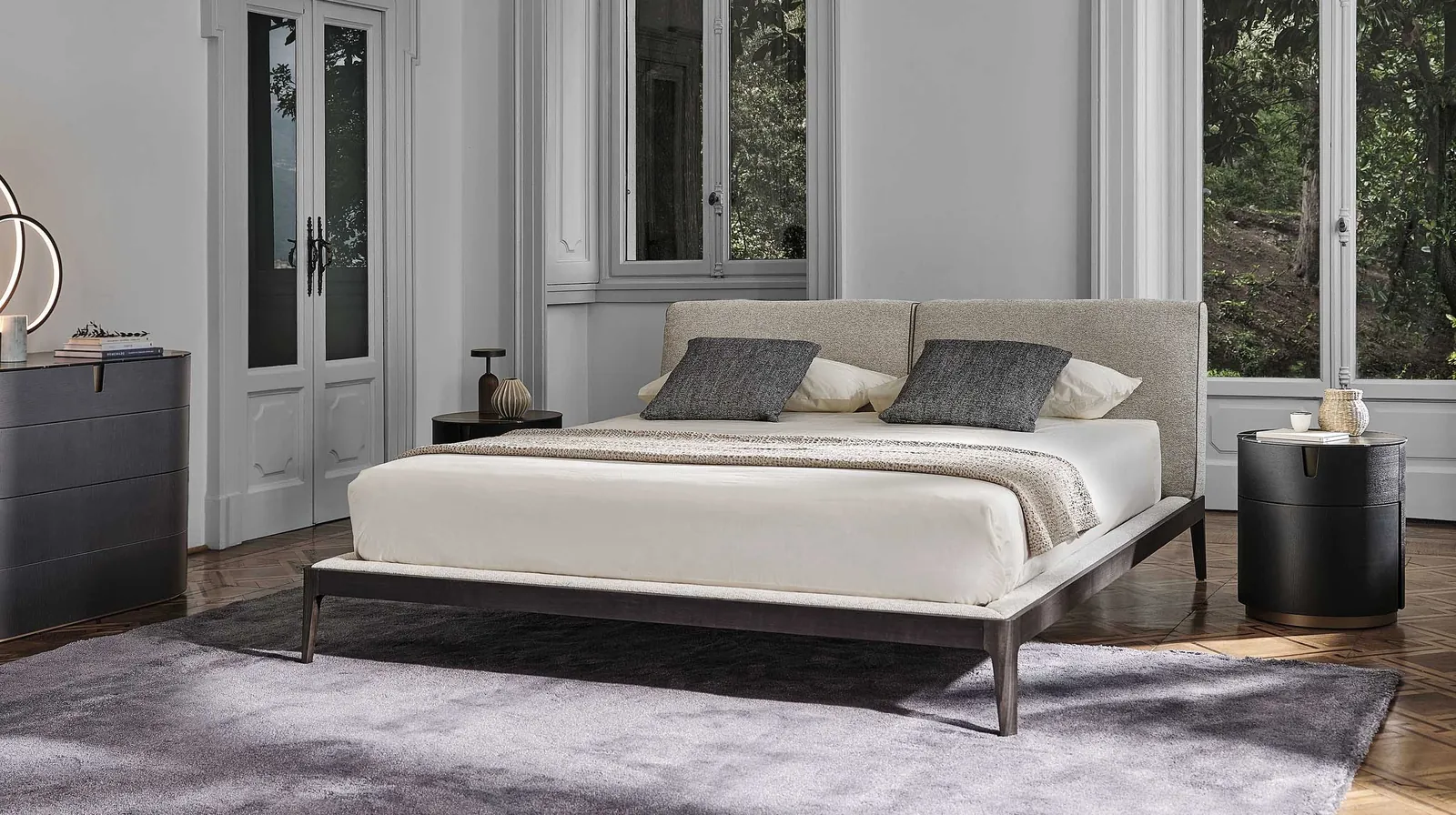 Porada: estructura de madera y cabecero tapizado
