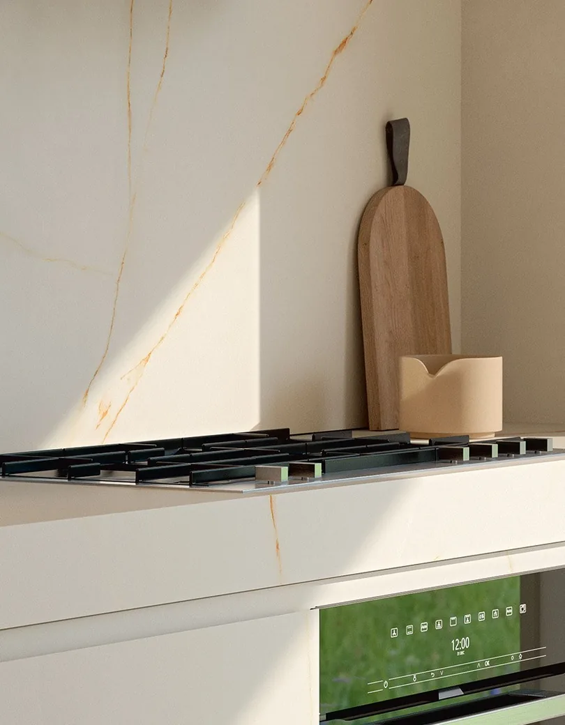 Muestras de gres porcelánico con distintas luces